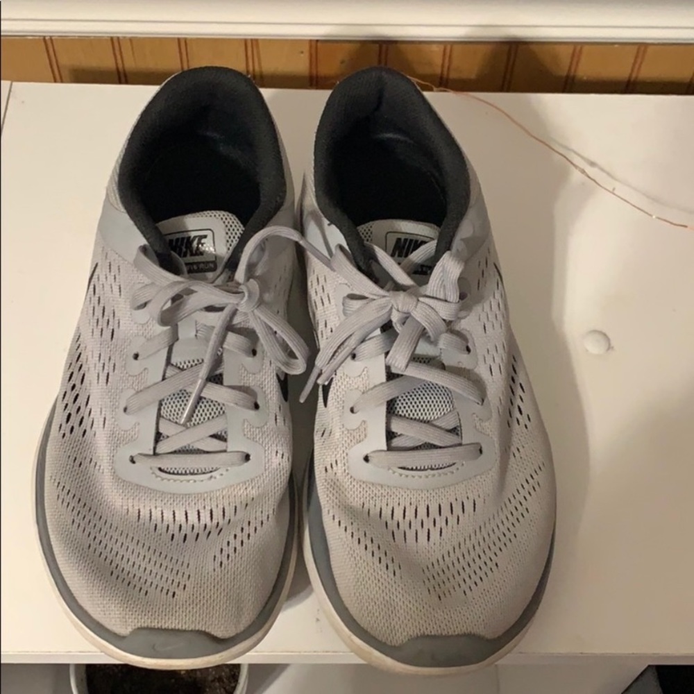 gray Nikes